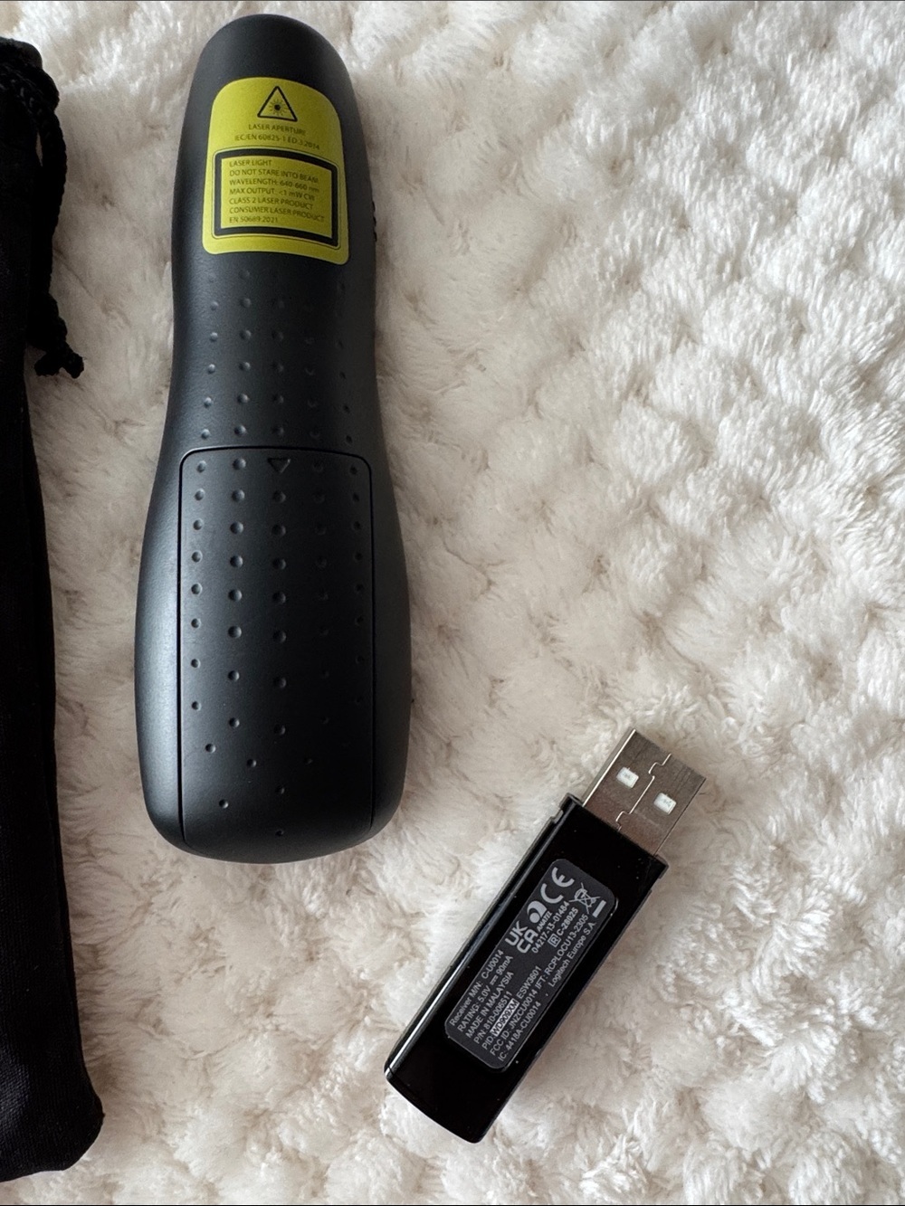 π±οΈ π΄Logitech R400 Wireless Presentation Remote with Red Laser Pointer - Picture 2 of 6